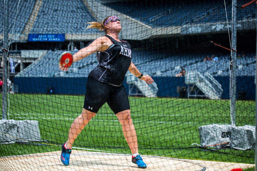 U.S. Army Reserve Sgt. 1st Class Heather Moran throws discus for the 2017 Department of Defense Warrior Games at Chicago, Ill., July 5, 2017. The DOD Warrior Games are an annual event allowing wounded, ill and injured service members and veterans in Paralympic-style sports including archery, cycling, field, shooting, sitting volleyball, swimming, track and wheelchair basketball. (U.S. Army photo by Spc. Fransico Isreal)
