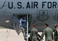 U.S. Sen. James Lankford (R-Okla.) climbs out of a U.S. Air Force KC-135 Stratotanker, July 6, 2017 at Altus Air Force Base, Oklahoma. During a familiarization flight, Lankford met the men and women of Altus AFB to see firsthand the dynamic mission at the installation. (U.S. Air Force photo by Senior Airman Kirby Turbak/Released)
