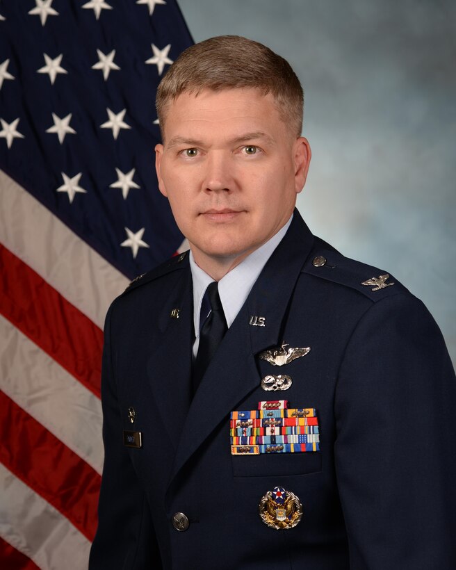 Col Farmer Bio
