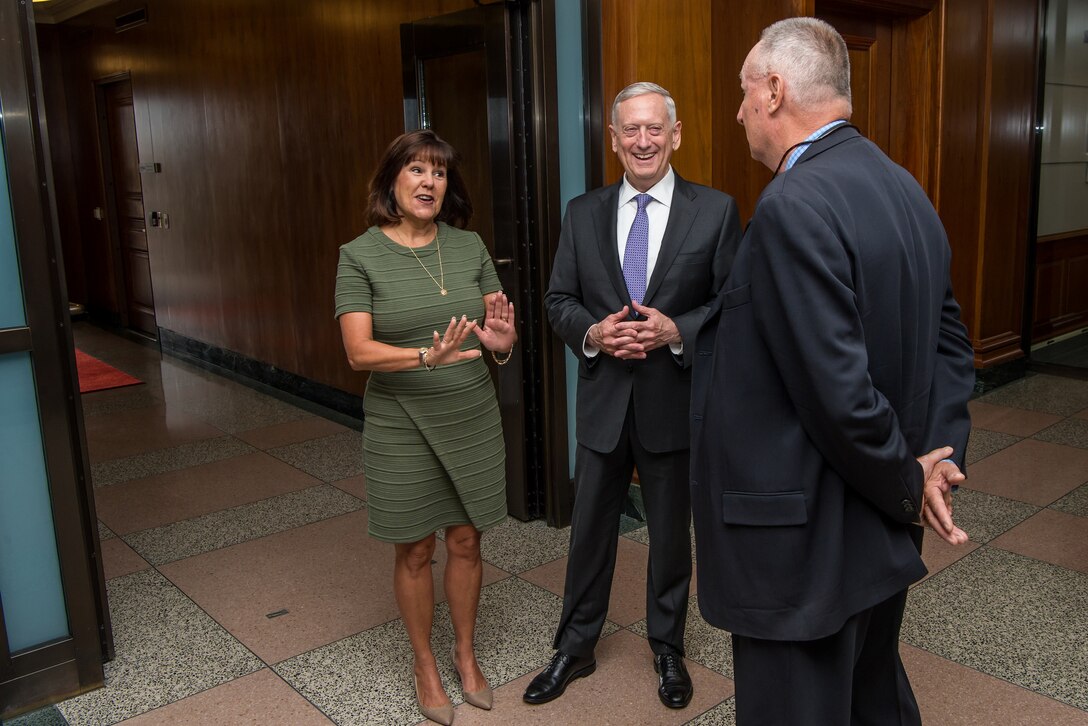 Defense Secretary Jim Mattis meets with Karen Pence, wife of Vice President Mike Pence, at the Pentagon, July 12, 2017. DoD photo by Air Force Staff Sgt. Jette Carr