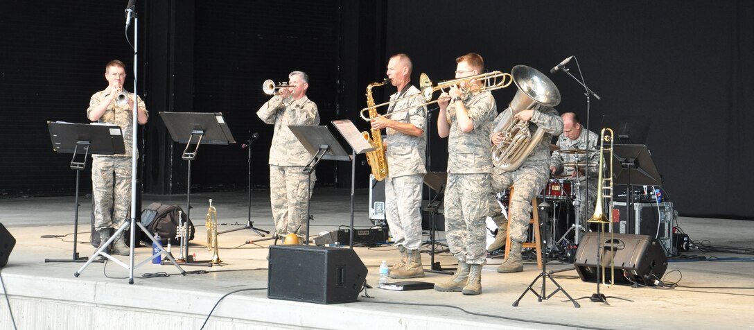 Band of Flight at the Fraze 2017