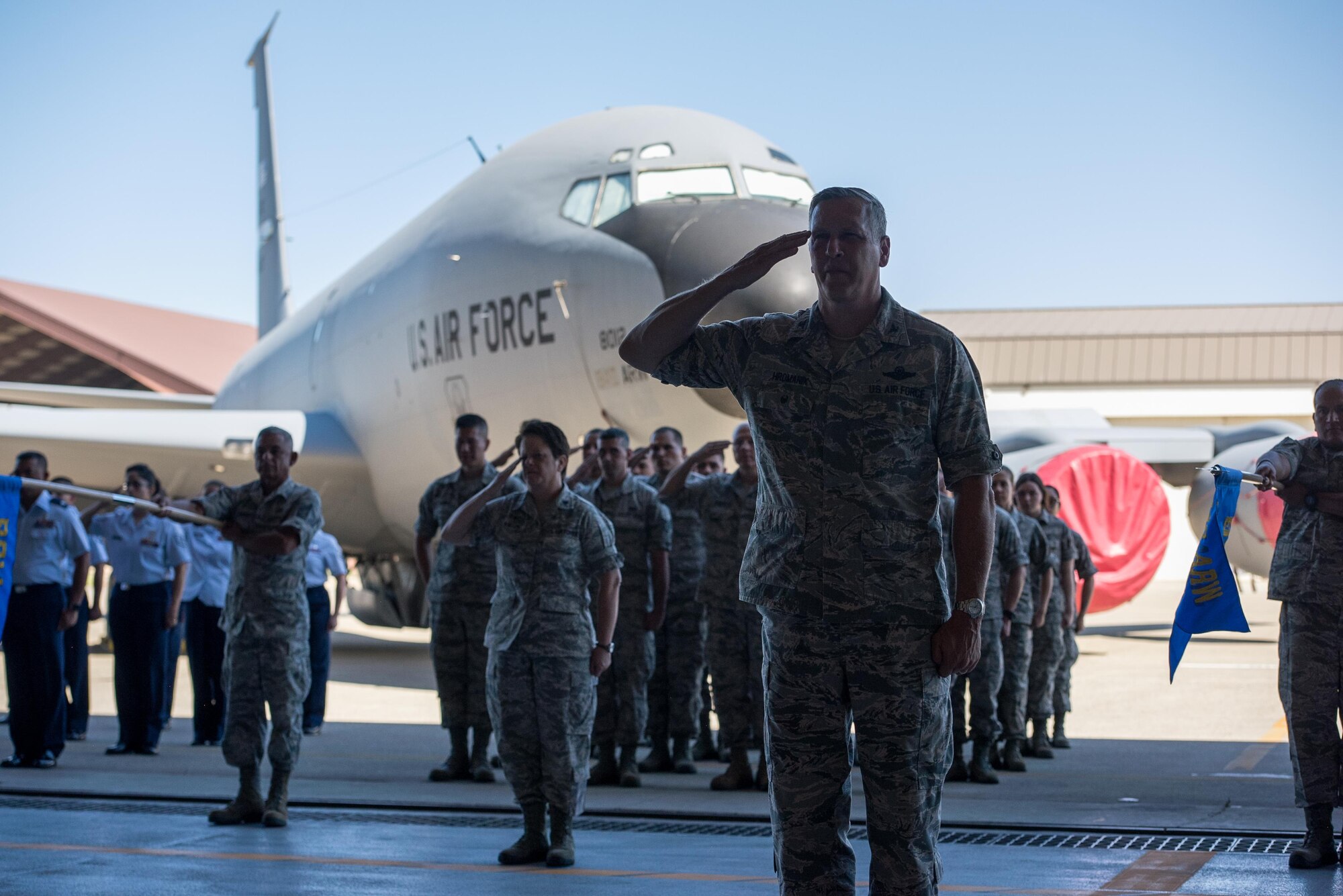 Col. Paul B. Hromanik, 940th Air Refueling Wing vice commander, leads a formation of wing members in saluting during a change of command ceremony July 16, 2017, at Beale Air Force Base, California. Following Air Force tradition, the formation gave the final salute to the wing’s outgoing commander, Col. Craig C. Peters, as well as the first salute to the incoming commander, Col. Stephanie W. Williams. (U.S. Air Force photo by Staff Sgt. Brenda Davis)