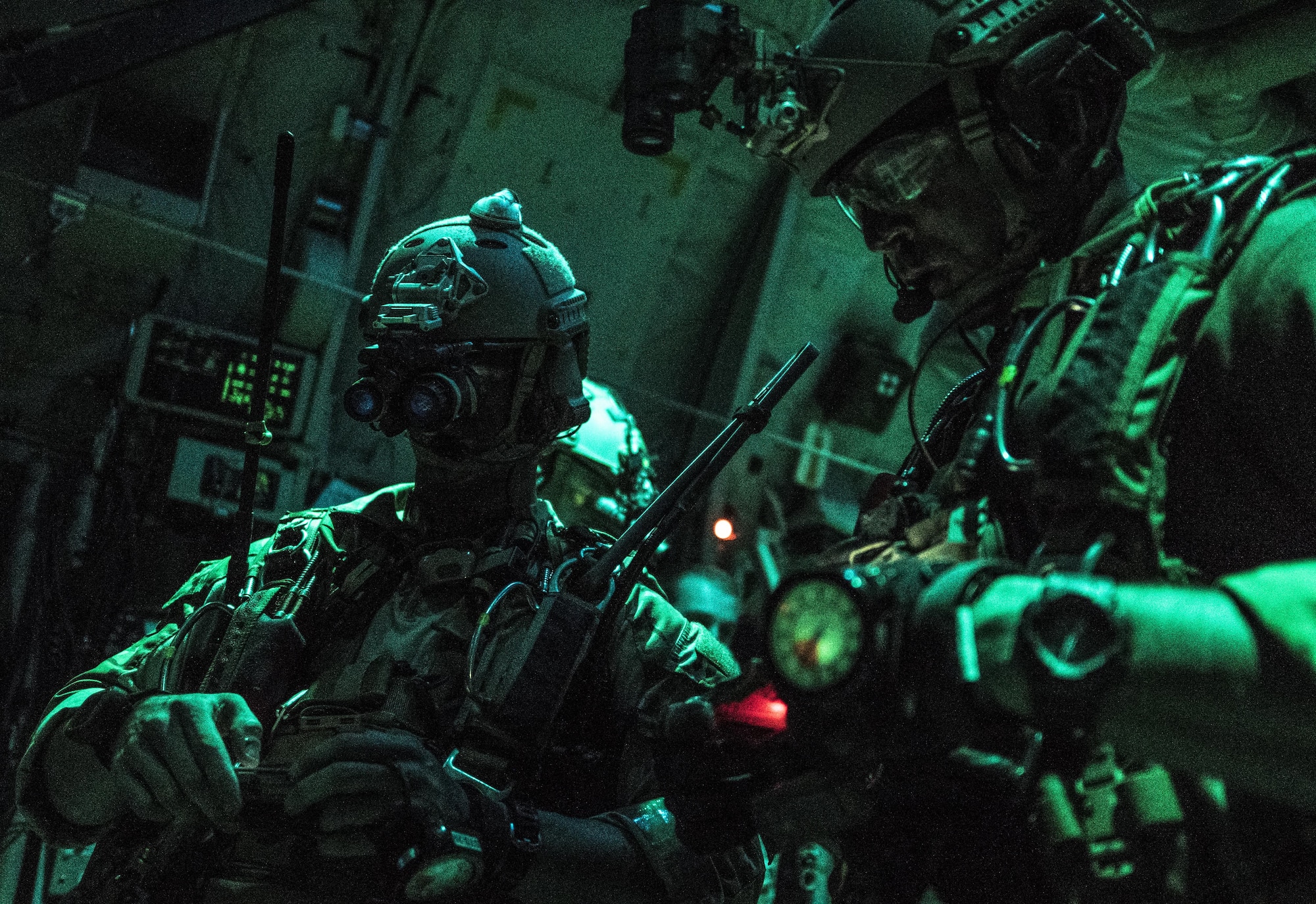 U.S. Air Force 320th Special Tactics Squadron jumpmasters prepare for high altitude, high opening (HAHO) jump operations July 11, 2017, over Shoalwater Bay Training Area in Queensland, Australia during Talisman Saber 2017. The 320th STS combat controllers and U.S. Marine Corps 3rd Reconnaissance Battalion operators infilled two days prior to the exercise’s massive tactical (MASS TAC) airdrop of 500 jumpers in order to establish the drop zone. (U.S. Air Force photo by Capt. Jessica Tait)