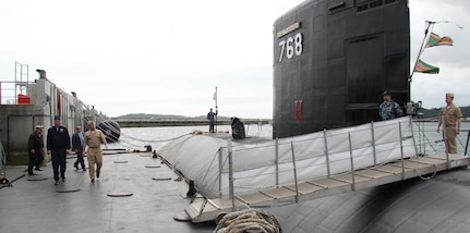 U.S. Air Force Gen. John E. Hyten, commander of U.S. Strategic Command (USSTRATCOM), visits the U.S. Navy Los Angeles-class fast attack submarine USS Hartford (SSN 768) in Brest, France, July 10, 2017. While on board, he toured the submarine, received briefings and met with the crew. Hyten is visiting Europe to deepen relationships with senior U.S. and allied military leaders and better integrate USSTRATCOM capabilities with other combatant commands.