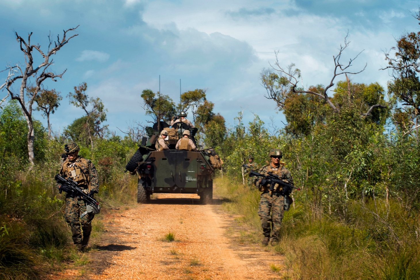 170713-N-WF272-375 TOWNSHEND ISLAND, Australia (July 13, 2017) Marines, assigned to the 31st Marine Expeditionary Unit (MEU), conduct patrols along a landing zone as part of a large-scale amphibious assault during Talisman Saber 17. The 31st MEU is working in tandem with Australian counterparts to train together in the framework of stability operations. (U.S. Navy video by Mass Communication Specialist 2nd Class Diana Quinlan/Released)