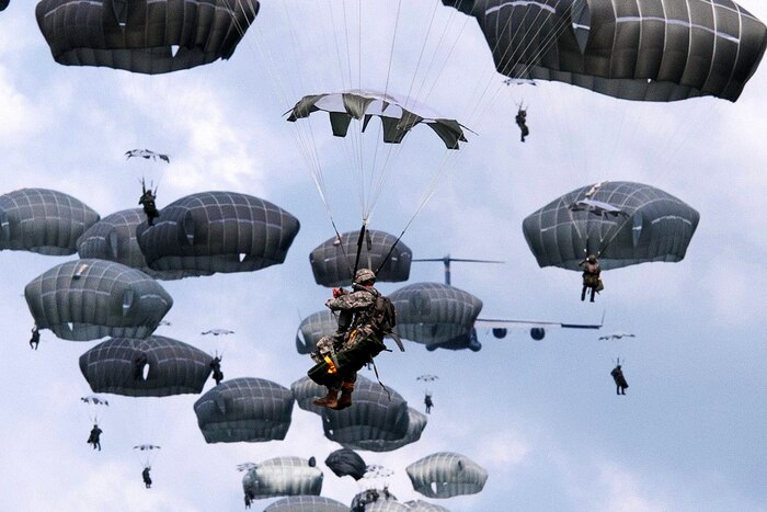 En Route Mission Command delivers critical in-flight mission command, plane-to-plane and plane-to-ground network communications and situational awareness onboard the aircraft, so commanders can continue planning en route and their paratroopers are well prepared to jump into often hostile drop zones. 82nd Airborne Division courtesy photo