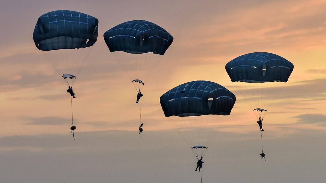 Paratroopers conduct entry training during Exercise Saber Guardian 17 over Bezmer Air Base, Bulgaria, July 18, 2017. The exercise prepares soldiers for airfield seizure operations. Air Force photo by Tech. Sgt. Liliana Moreno