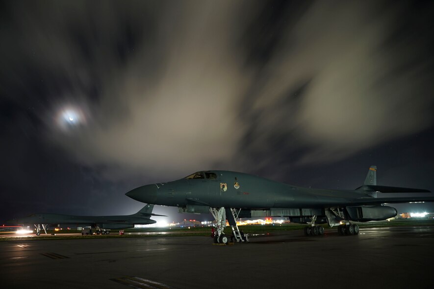 A U.S. Air Force B-1B Lancer aircraft assigned to the 9th Expeditionary Bomb Squadron, deployed from Dyess Air Force Base, Texas, prepares to takeoff from Andersen Air Force Base, Guam, July 20, 2017. The lancers conducted bilateral training mission with Royal Australian Air Force Joint Terminal Attack Controllers (JTACs), July 20 as part of Talisman Saber 17 a training exercise designed to maximize combined training opportunities and conduct maritime preposition and logistics operations in the Pacific. (U.S. Air Force photo/Tech. Sgt. Richard P. Ebensberger)