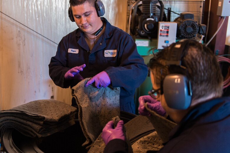 Slick oil recycling program saves USAF over 300K > Cannon Air Force