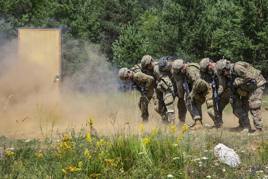 Paratroopers conduct urban breach training as part of Exercise Rock Knight in Postonja, Slovenia, July 20, 2017. The bilateral exercise between U.S. and Slovenian forces built on previous lessons of forging bonds and enhancing readiness between allies. Army photo by Paolo Bovo

