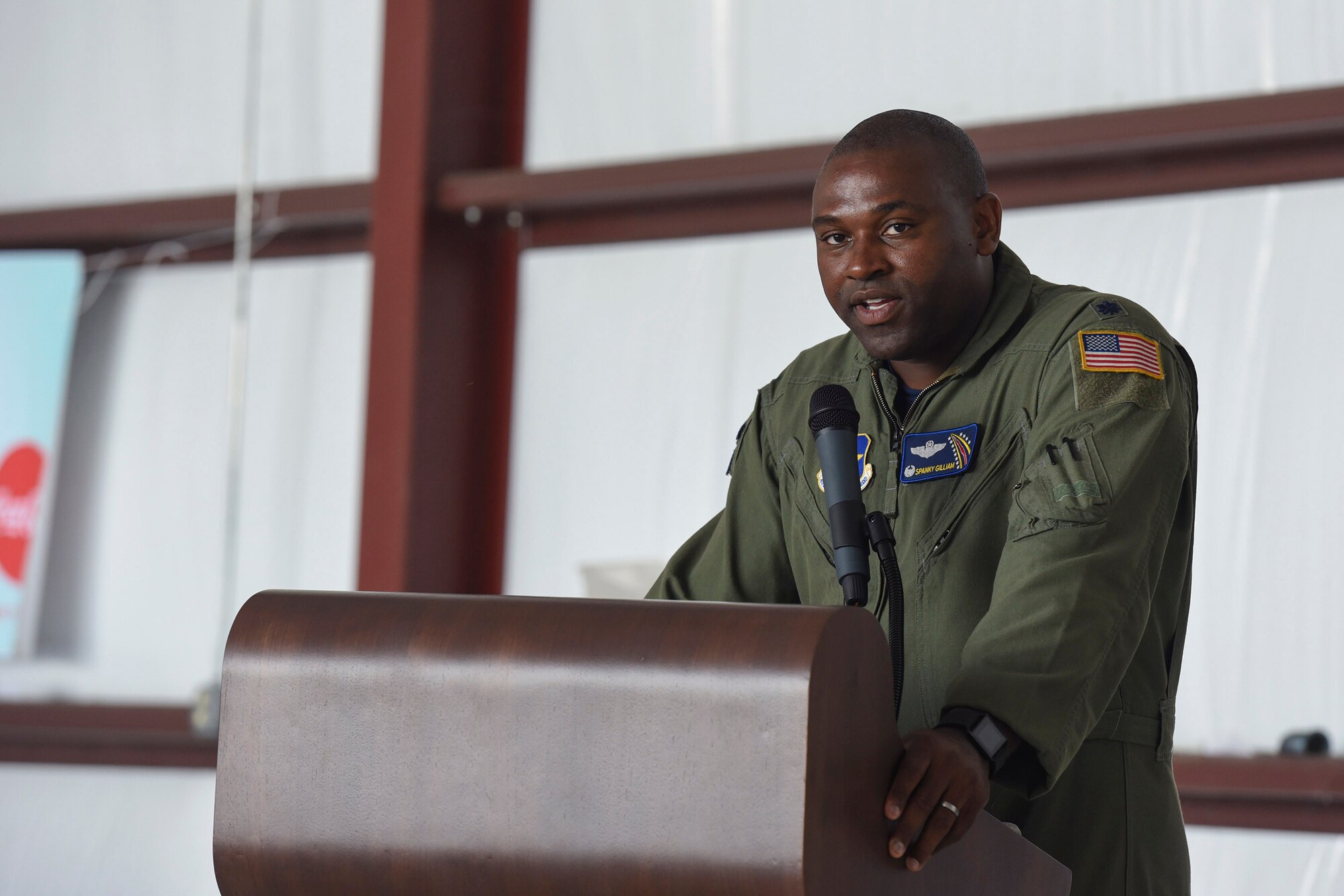Lt. Col. Charles Gilliam, 48th Flying Training Squadron commander, Columbus Air Force Base, Miss., commends attendees for learning basic flying principles during the Eyes Above the Horizon diversity outreach program, July 22, 2017, in Valdosta, Ga. The Valdosta Regional Airport welcomed approximately 100 10-19-year-olds as they took the Valdosta skies to commemorate the 76th Anniversary of the historic Tuskegee Airmen. The program focuses on mentoring and familiarizing underrepresented minorities with basic flying fundamentals. (U.S. Air Force photo by Senior Airman Greg Nash) 