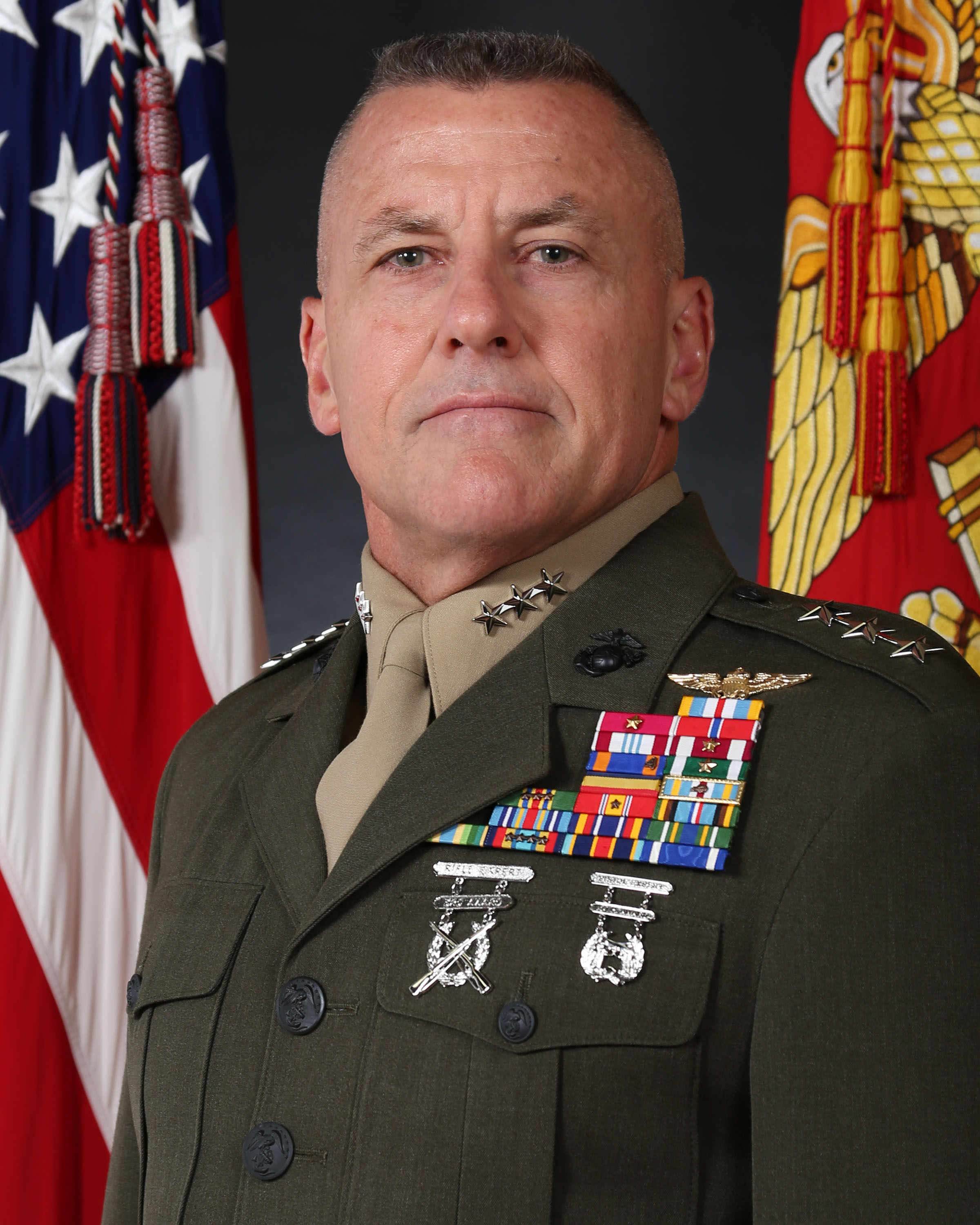 Lieutenant General Robert F Hedelund II Marine Expeditionary Force 