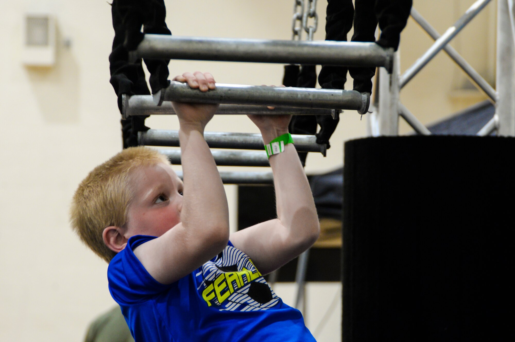 A Team Scott member participates in the Alpha Warrior challenge obstacle course. The event took place July 18-19 at the James Sports Center.
(U.S. Air Force photo by Senior Airman Melissa Estevez)