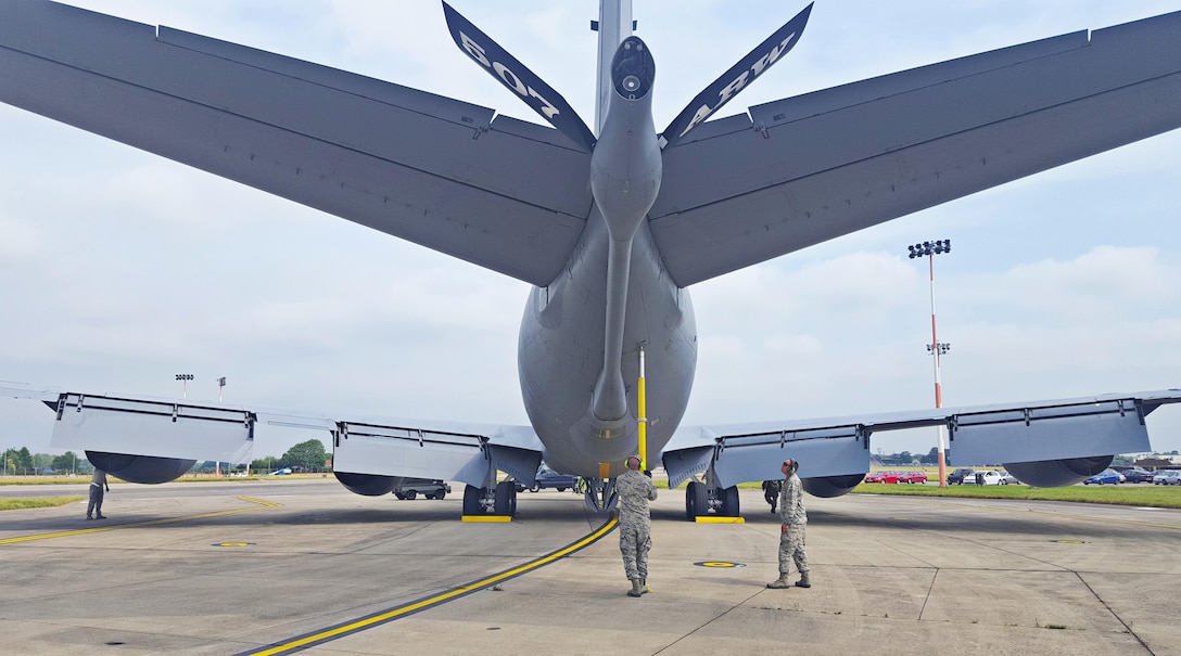 Citizen Airmen from the 507th Maintenance Group at Tinker Air Force Base, Okla., recover a KC-135R Stratotanker following a training flight July 19, 2017, at RAF Mildenhall, England. The 507th MXG team work seamlessly with the 100th Maintenance Group. If an aircraft breaks, Reserve maintenance personnel will work the issue themselves or partner with the 100th MXG if parts or a specialty is needed. (U.S. Air Force photo/Maj. Jon Quinlan)