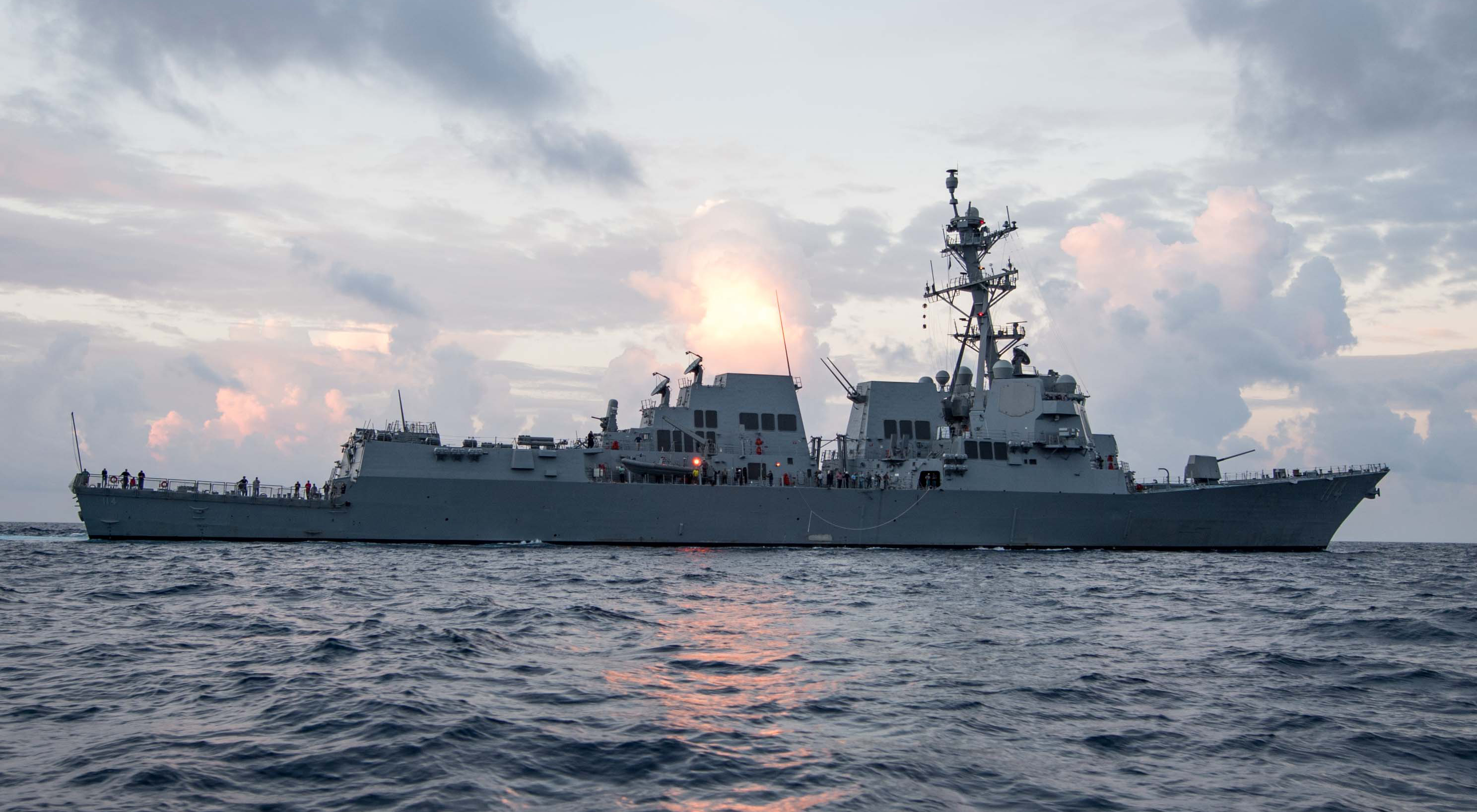 米軍放出品USS RALPH JOHNSON DDG 114 帽子4個セット Navy Accepts Delivery of Future USS Ralph Johnson > United