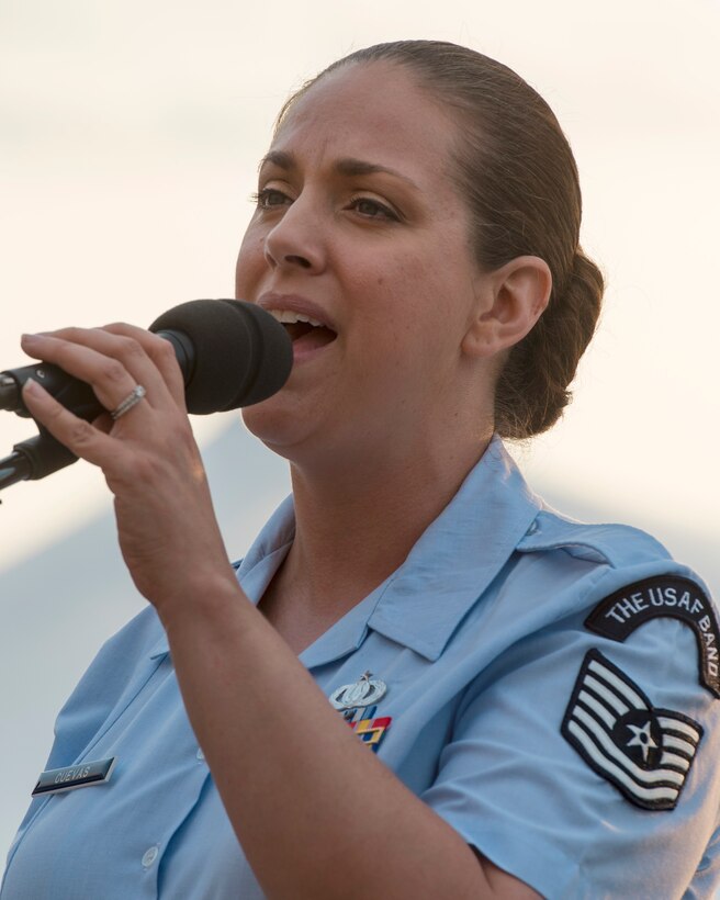 Tech. Sgt. Adam Tianello, U.S. Air Force Band’s Celtic Aire ensemble bagpiper, plays a bagpipe during a Memorial Day weekend concert at the National Harbor in Fort Washington, Md., May 27, 2017. Audience members had the opportunity to sing along to traditional and folk music, while watching the Air Force’s only official bagpiper perform. (U.S. Air Force photo by Airman 1st Class Valentina Lopez)