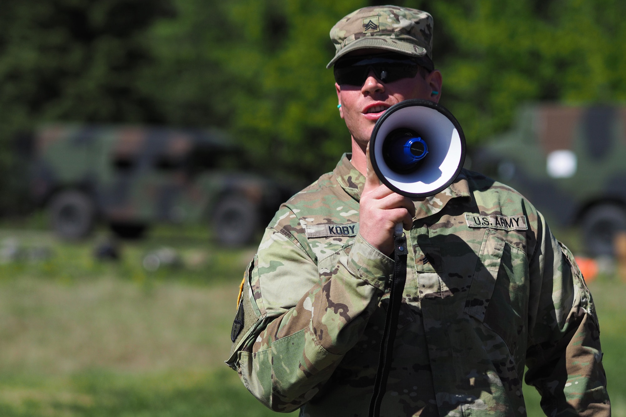 Army Sgt. Jeremy Koby, a native of Silvis, Ill., gives instructions to Soldiers assigned to the 98th Support Maintenance Company, 17th Combat Sustainment Support Battalion, U.S. Army Alaska, conducting known distance marksmanship at Pedneau range on Joint Base Elmendorf-Richardson, Alaska, May 31, 2017.  The SMC is a modular maintenance company that provides field maintenance support on an area basis to units in the form of allied trades support; wheeled vehicle recovery; armament; communications; electronics; special electronic devices; ground support equipment; power generation equipment; utility equipment; and test, measurement, and diagnostic equipment maintenance and quality control.
