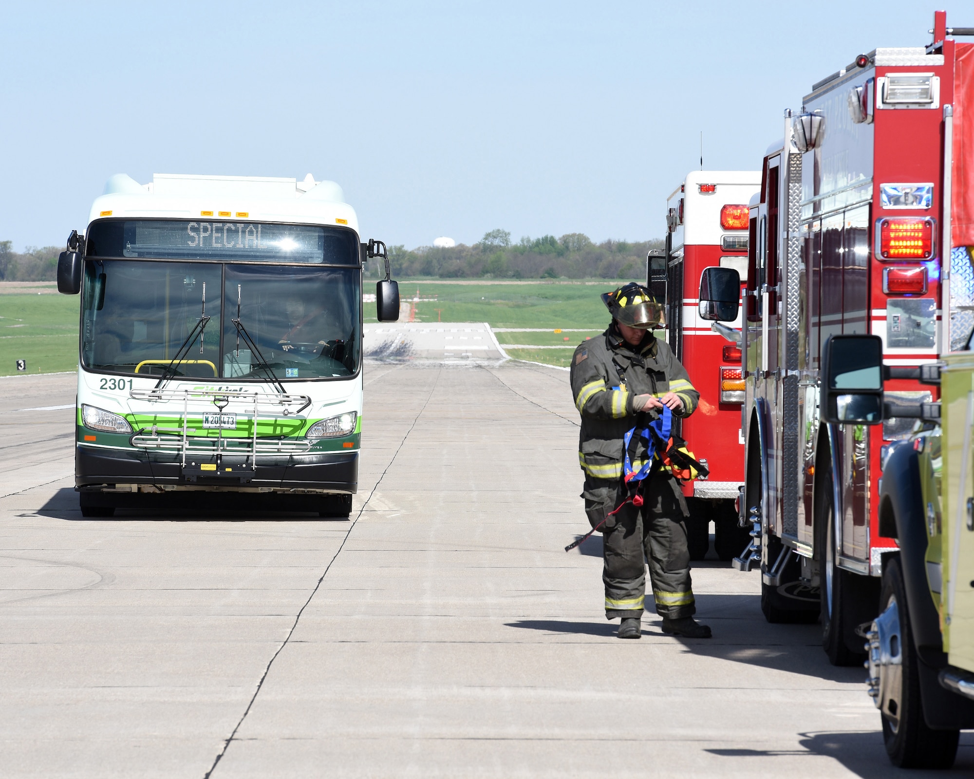 The Greater Peoria Mass Transit District supplied CityLink busses to transport mock patients from the General Wayne A. Downing Peoria International Airport to area hospitals during a simulated aircraft crash in Peoria, Ill. April 22, 2017. Thirty-eight agencies and more than 200 exercise participants took part in the full-scale mass casualty exercise. (U.S. Air National Guard photo by Master Sgt. Todd Pendleton)