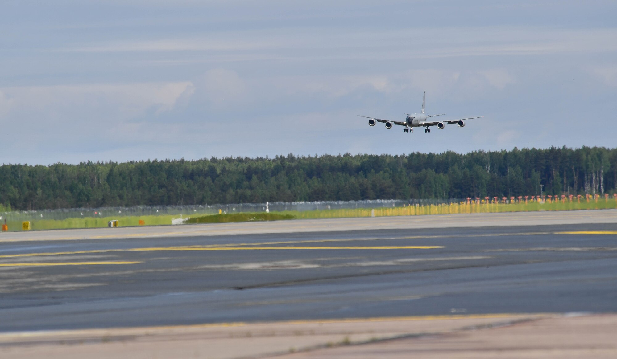 A Michigan Air National Guard KC-135 Stratotanker descends onto Riga International Airport, Latvia, for exercise Saber Strike 17 June 4, 2017. Two KC-135s flying out of Selfridge Air National Guard Base, Mich., landed at the airport carrying approximately 50 Airmen to participate in Saber Strike 2017. (U.S Air Force photo by Senior Airman Tryphena Mayhugh)
