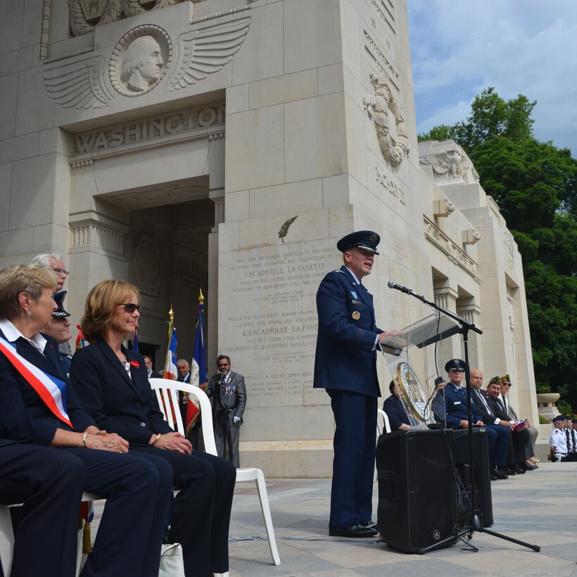 U.S. Air Force Gen Tod D. Wolters, U.S. Air Forces in Europe - Air Forces Africa
commander, delivers a speech at a Memorial Day ceremony at the Lafayette Escadrille
Memorial, in Marnes-la-Coquette, France, May 28, 2017. This Memorial Day is especially
signifcant because 2017 marks the centennial of United States’ entry into the First World War.
(U.S. Air Force photo by Capt. Ben Sowers/Released)