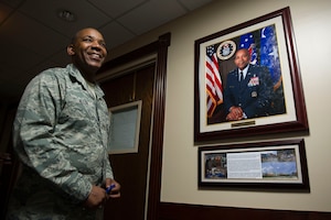 Maj. Gen. Roosevelt Allen Jr. unveils his portrait as former 79th Medical Wing Commander on Joint Base Andrews June 2, 2017. (Photo by Senior Master Sgt. Adrian Cadiz)(Released) 