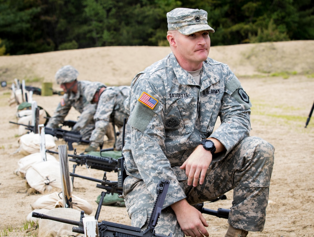 Staff Sergeant Lee Gaudette, a senior drill sergeant from the 1st Battalion, 304th Infantry Regiment, instructs Soldiers and Navy junior officers on the functions and safe handling of the M249 Squad Automatic Weapon at Fort Devens, MA. Soldiers and Navy junior officers conducted weapons training in a joint environment to enhance interoperability and standards across the force June 3, 2017.