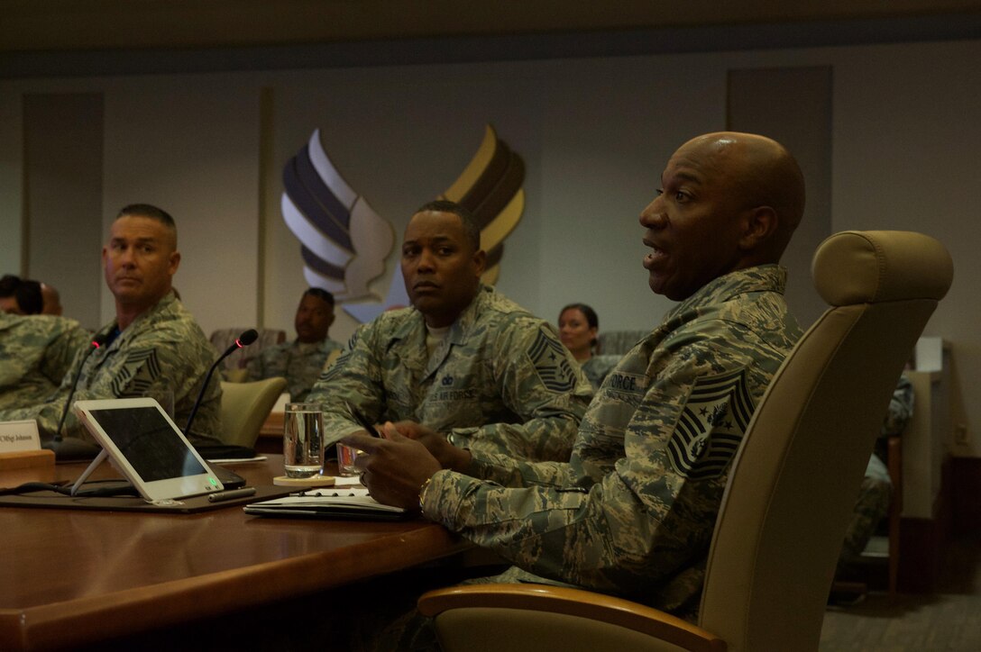 Chief Master Sgt. of the Air Force Kaleth O. Wright speaks with chiefs during his visit to Headquarters Pacific Air Forces at Joint Base Pearl Harbor-Hickam, Hawaii, June 2, 2017. The visit is an opportunity for Wright to interact with PACAF Airmen, receive mission briefs and views on key issues across the PACAF area of responsibility. (U.S. Air Force photo/Tech. Sgt. Kamaile Chan)