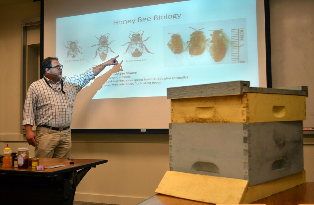 Cory Koger, a senior chemist with U.S. Army Corps of Engineers Sacramento District, talks about various species of bees during a lunchtime “brown bag” event on April 20 in Sacramento. The Corps now takes into consideration endangered species of bees when working on cleanup and restoration projects in order to avoid harming the bees or their habitat.