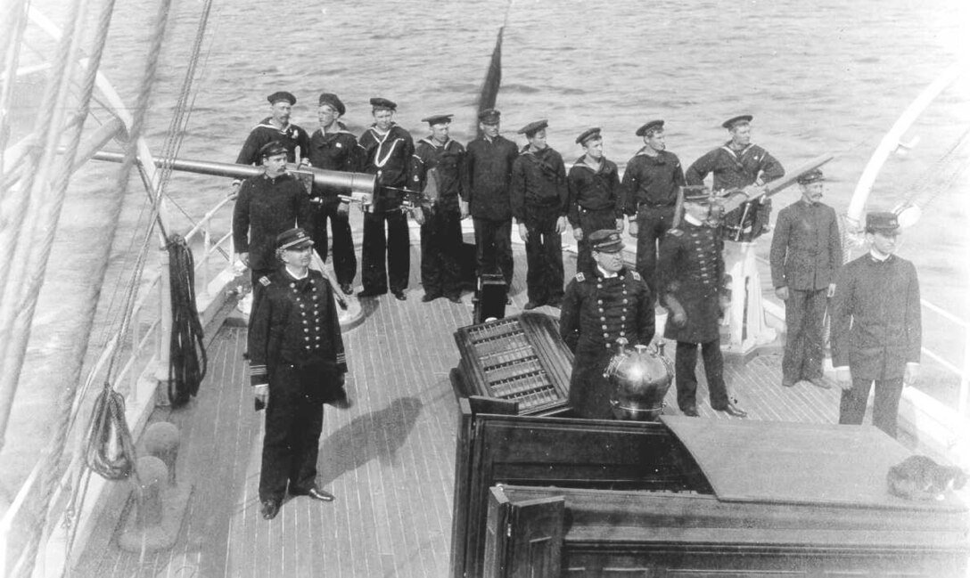 Crew of the USCGC Seminole, August, 1918.

Uniform, 1918: Dress Blue