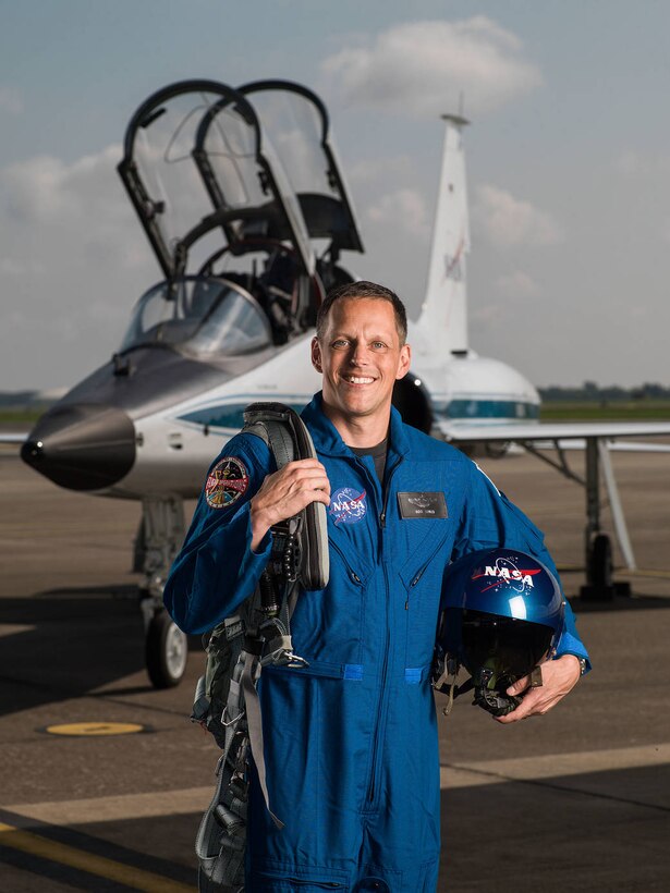 2017 NASA Astronaut Candidate - Bob Hines.  Photo Date: June 6, 2017.  Location: Ellington Field - Hangar 276, Tarmac.  Photographer: Robert Markowitz
