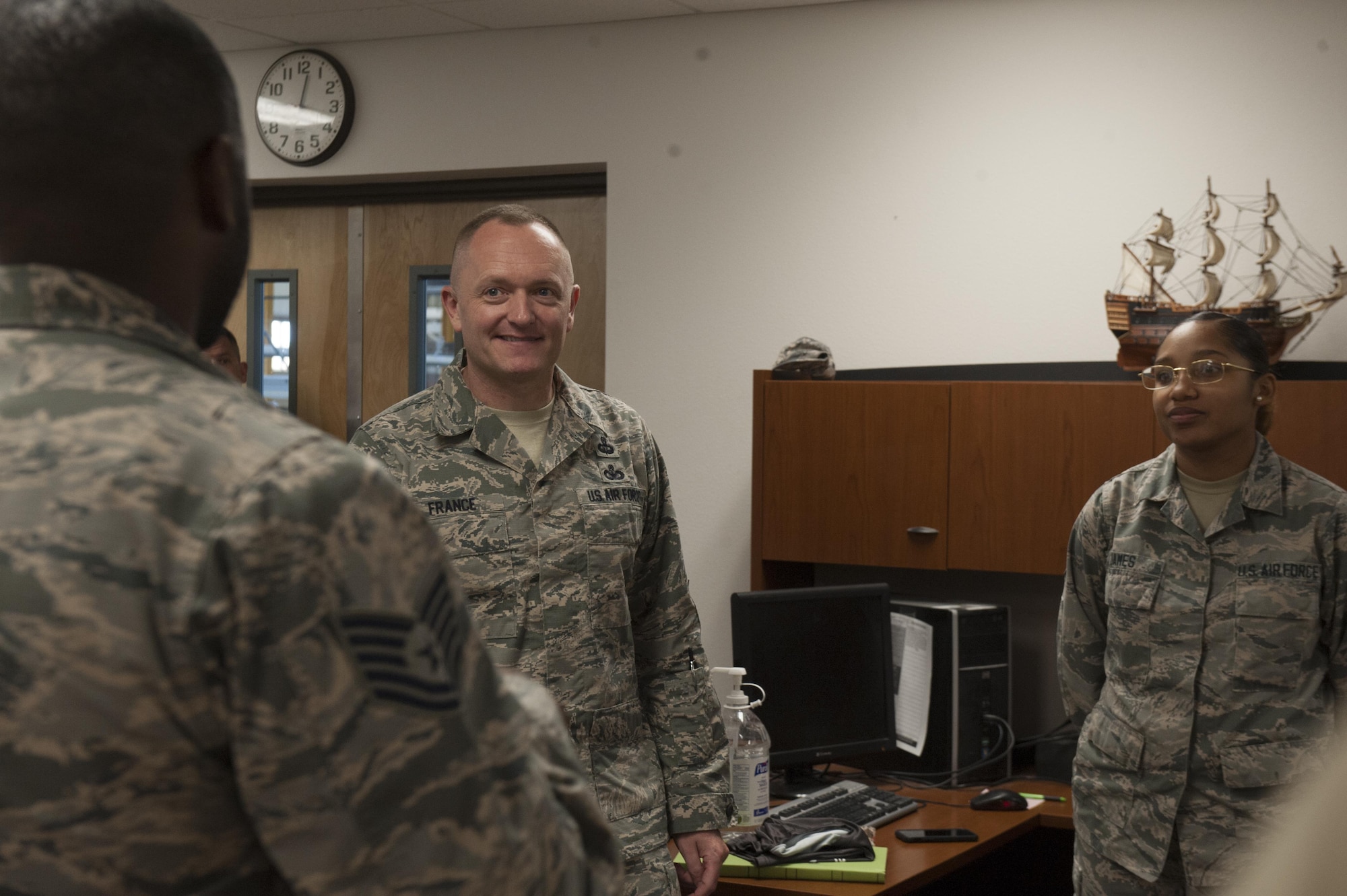 Chief Master Sgt. Jason France, Air Force Materiel Command command chief, meets with Basic Expeditionary Airfield Resources Base Airmen at Holloman Air Force Base, N.M., June 6, 2017. France traveled around BEAR Base receiving briefings from Airmen explaining how civil engineer personnel assigned to BEAR Base are unique and the importance of the various capabilities that they possess. (U.S. Air Force photo by Airman 1st Class Ilyana A. Escalona)