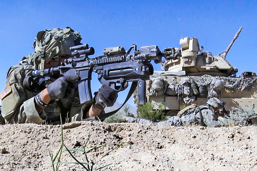 Army Pfc. Earl LeBlanc, a member of the Mississippi National Guard, provides security during an exercise at the National Training Center, Fort Irwin, Calif., June 2, 2017. LeBlanc is assigned to Company B, 1st Battalion, 155th Infantry Regiment. Army National Guard photo by Staff Sgt. Michael Needham