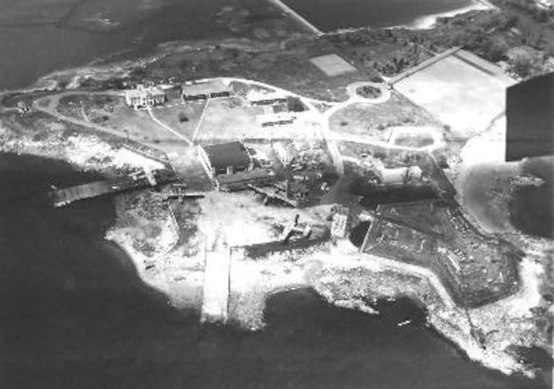 Air Station Salem, Massachusetts
Aerial view of AIRSTA Salem, circa 1952.
Courtesy of the Pterodactyls.
