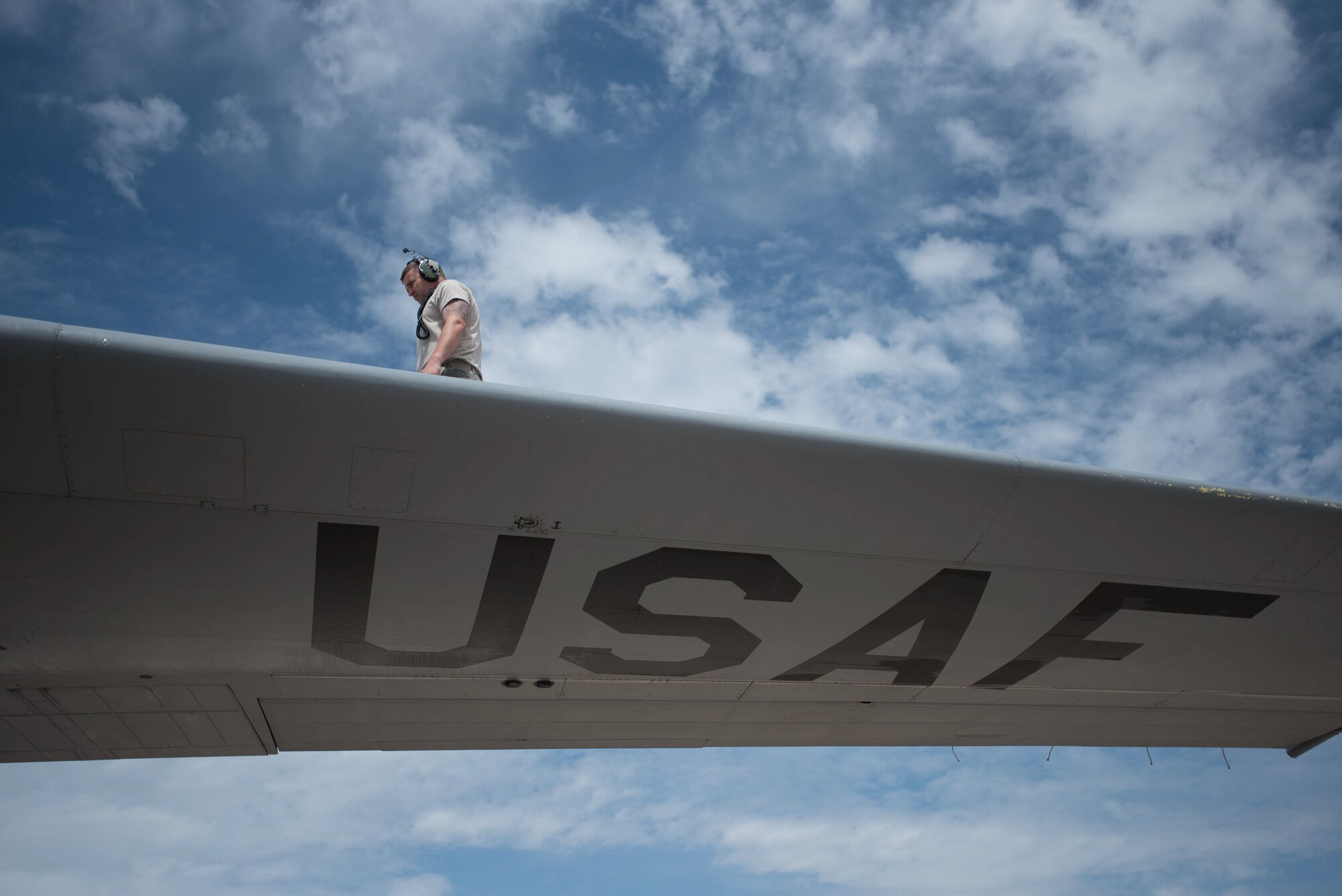 A crew chief with the Kentucky Air National Guard’s 123rd Aircraft Maintenance Squadron inspects the wing of a C-130 Hercules after a flight at Naval Station Rota, Spain, on April 26, 2017, during Exercise African Lion. Multiple units from the U.S. Marine Corps, U.S. Army, U.S. Navy, U.S. Air Force and the Kentucky and Utah Air National Guards conducted multilateral and stability operations training with units from the Royal Moroccan Armed Forces in the Kingdom of Morocco during the exercise, which ran from April 19 to 28. The annual combined multilateral exercise is designed to improve interoperability and mutual understanding of each nation’s tactics, techniques and procedures while demonstrating the strong bond between the nations’ militaries. (U.S. Air Force photo by Master Sgt. Phil Speck)