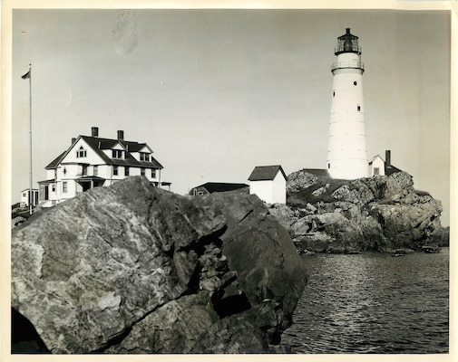 Light Station Boston, Massachusetts
Original caption: none; photo dated 1941; Photo No. NYD-90741013; 
 photographer unknown.