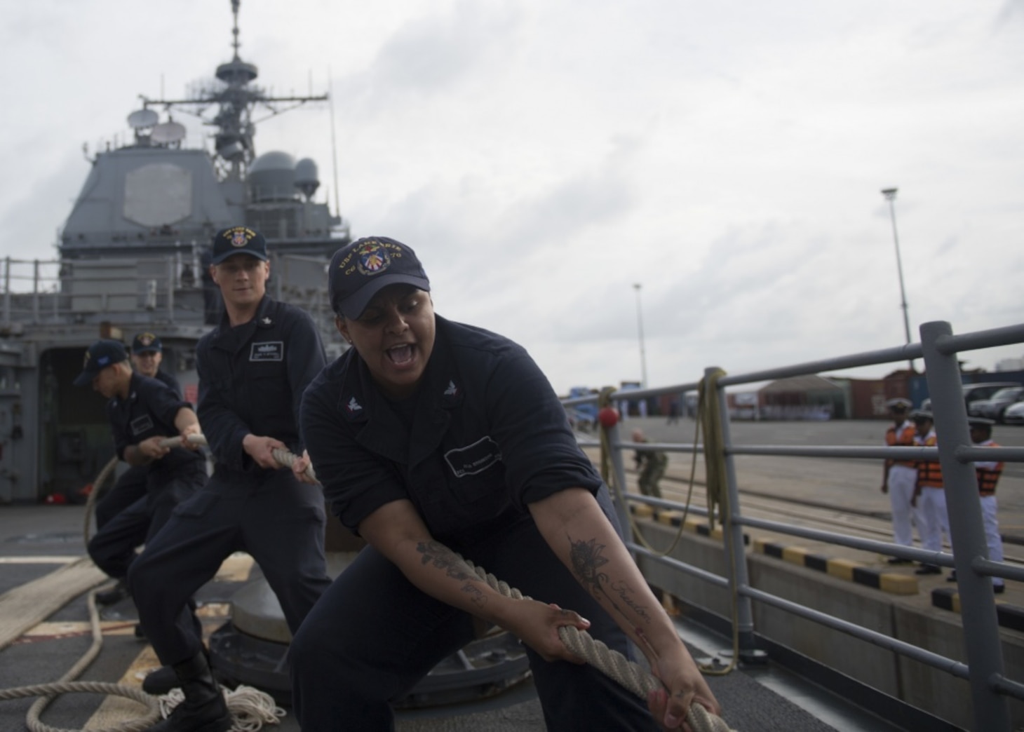 USS Lake Erie, US Service Members Render Assistance in Sri Lanka After ...