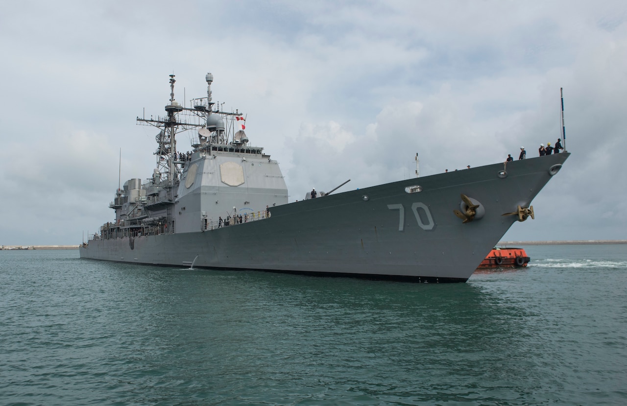 The guided-missile cruiser USS Lake Erie arrives in Colombo, Sri Lanka, to support humanitarian assistance operations in the wake of severe flooding and landslides that devastated many regions of the country, June 11, 2017. Navy photo by Petty Officer 2nd Class Joshua Fulton