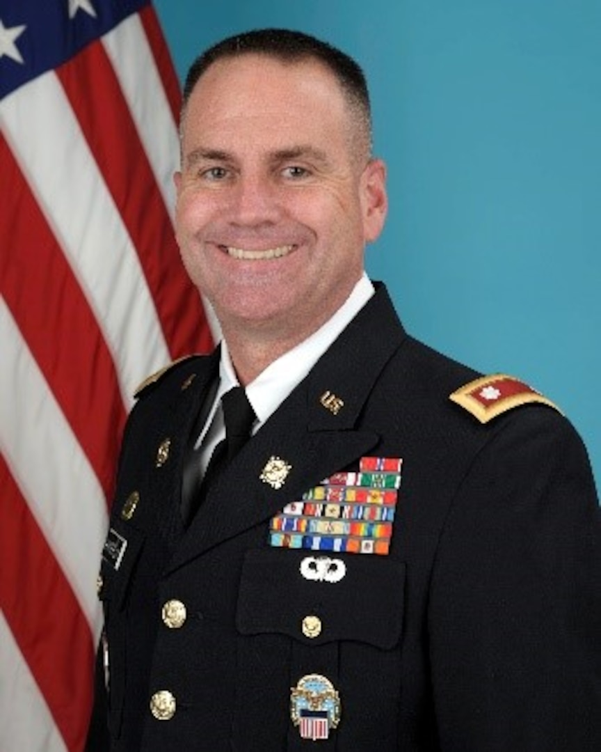 Army Lt. Col. Jeffrey P. Chamberlain assumed command of Defense Logistics Agency Distribution Red River, Texas, in a June 16 ceremony.  