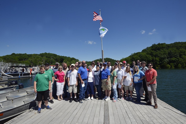 Hendricks Creek Marina Achieves Clean Marina Status Nashville District News Stories Hendricks creek resort offers a wide range of spacious houseboats that allow you to enjoy a getaway right on the waters of dale hollow lake. hendricks creek marina achieves clean