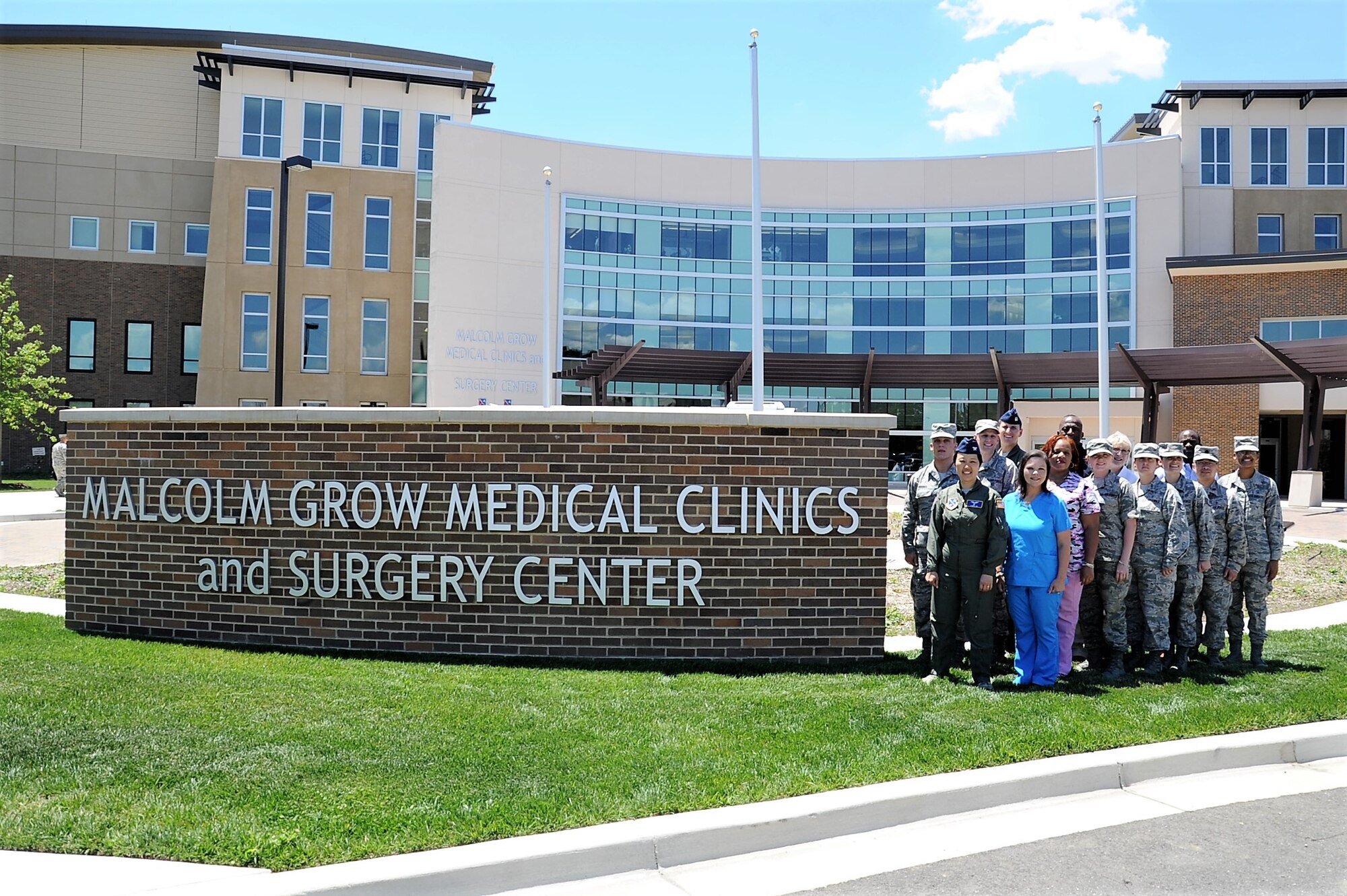 Pentagon Flight Medicine Clinic Annex staff photo, 2017.