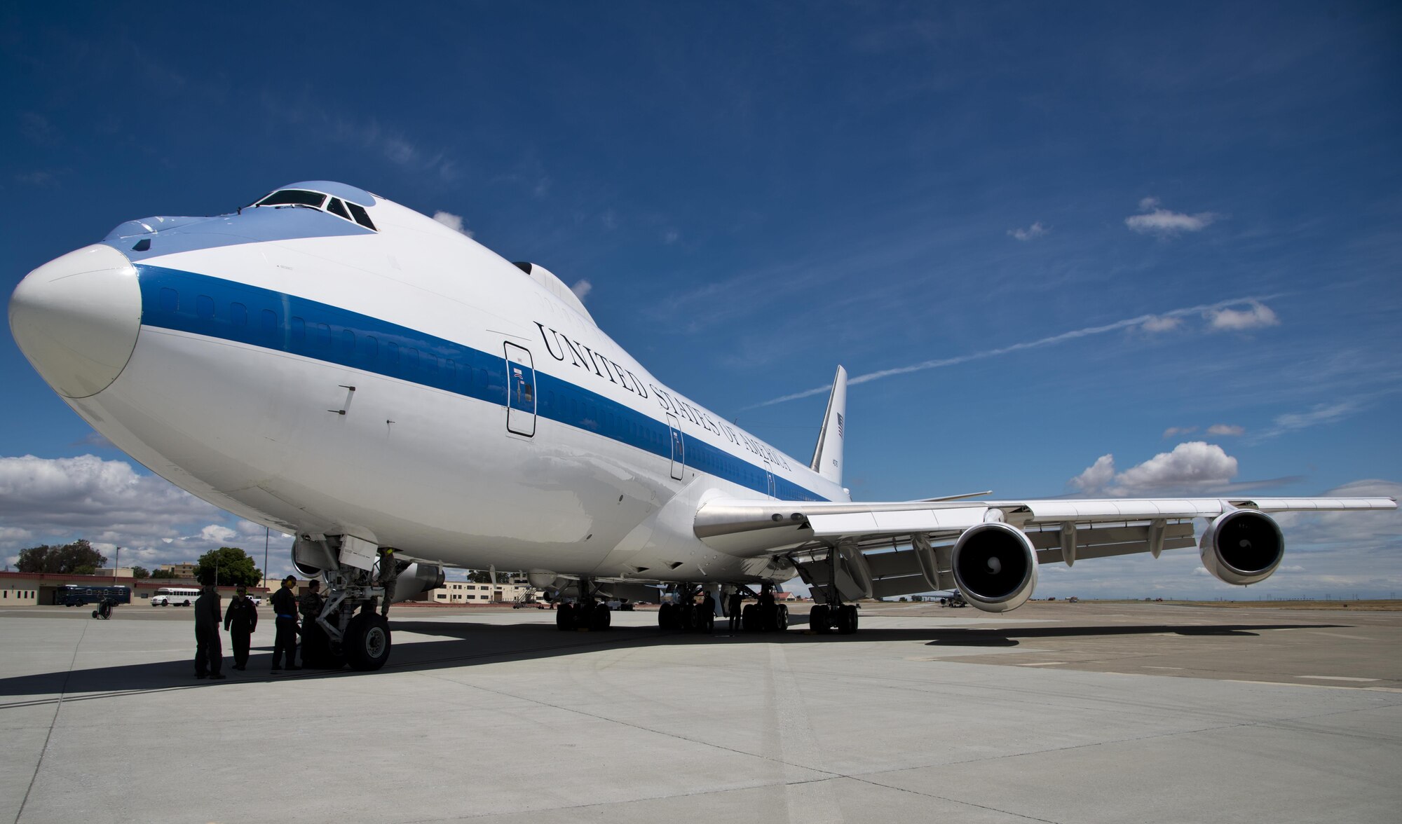 An E-4B from U.S. Air Force Global Strike Command, Barksdale Air Force Base, La., sits on the ramp at Travis Air Force Base, Calif., June 9, 2017. The E-4B serves as the National Airborne Operations Center and is a key component of the National Military Command System for the President, the Secretary of Defense and the Joint Chiefs of Staff. (U.S. Air Force photo/Staff Sgt. Nicole Leidholm/Released)