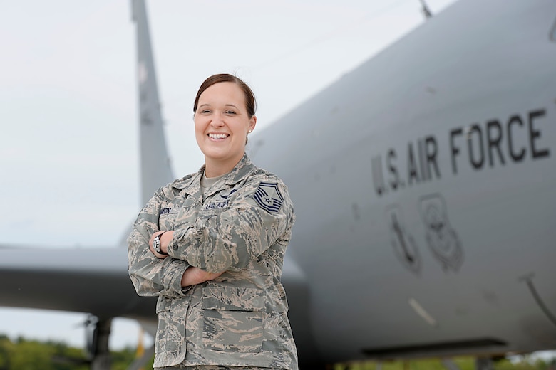 Chief Select Inmon: First Active Duty Female Chief Boom Operator ...