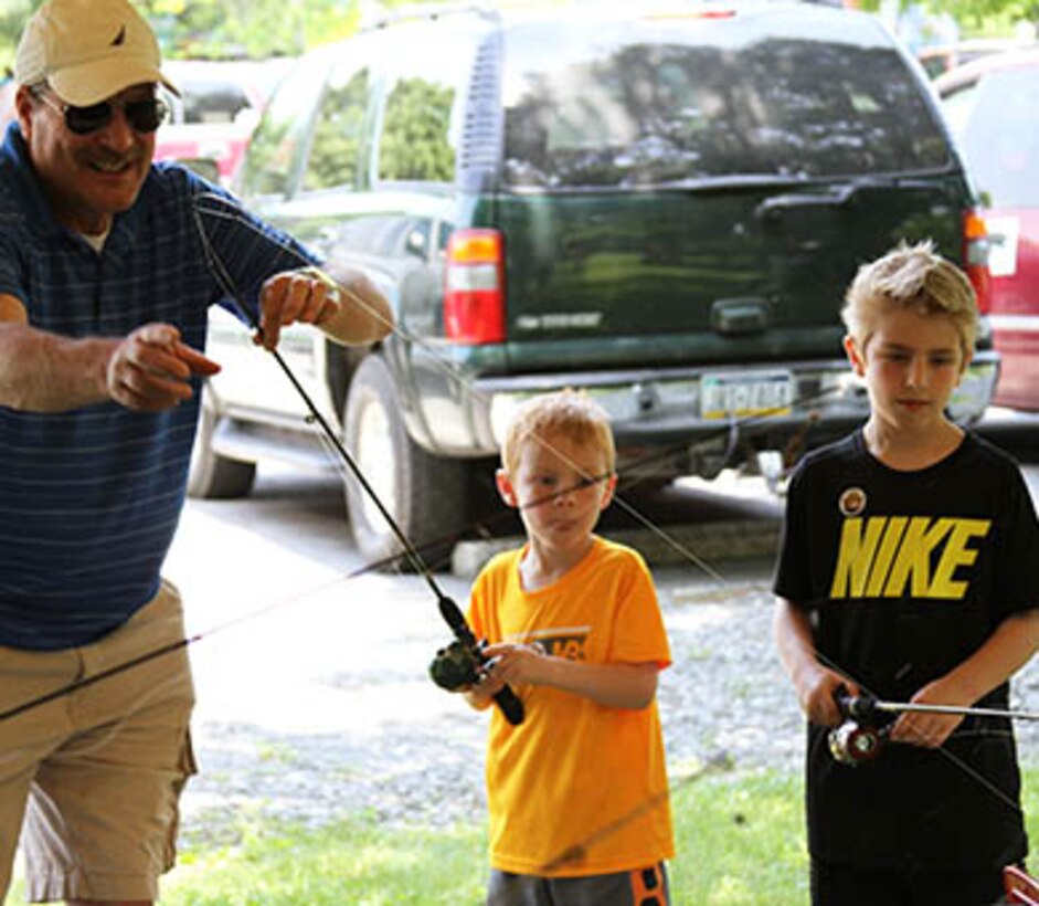 USACE and Berks County Parks & Recreation Department hosted more than 35 clubs and organizations to celebrate National Get Outdoors Day at Blue Marsh Lake on June 10, 2017. The event featured interactive displays, presentations, workshops, and hands-on demos promoting a wide variety of outdoor activities. 
