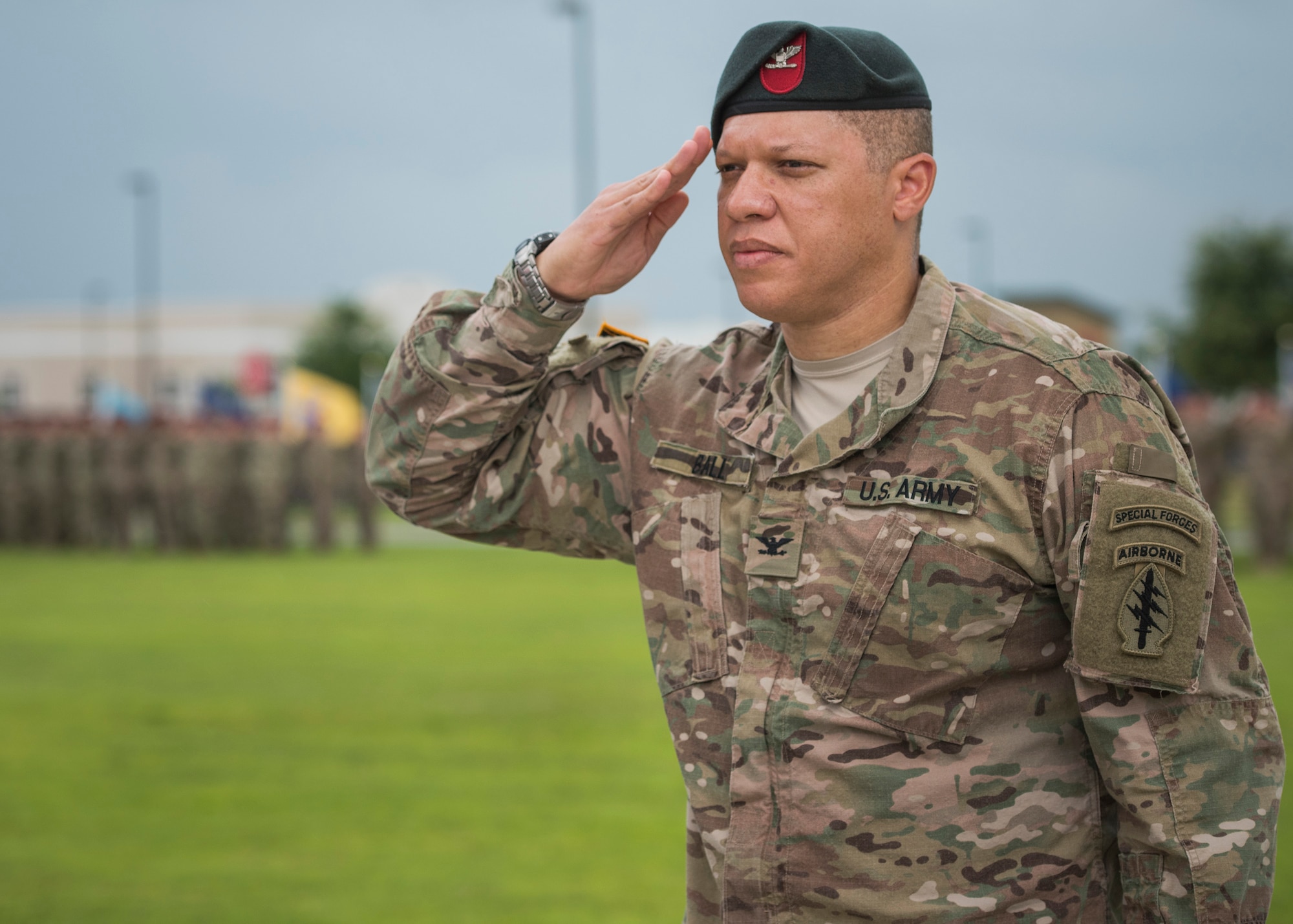 U.S. Army Col. Michael Ball, 7th Special Forces Group (Airborne) outgoing commander, salutes during a change of command ceremony June 15 at Eglin Air Force Base, Fla. During the ceremony Col. Michael Ball relinquished command of the 7th SFG(A) to Col. Patrick Colloton. Colloton previously served as the 7th SFG(A) 1st Battalion commander. (U.S. Air Force photo/Ilka Cole) 