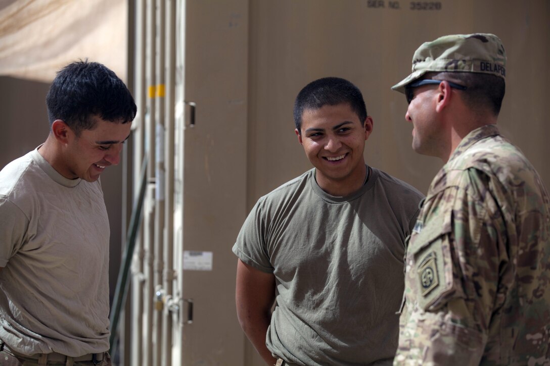 Army Command Sgt. Maj. Randolph Delapena, the incoming command sergeant major to the 2nd Brigade Combat Team, 82nd Airborne Division, meets with soldiers at Qayyarah West Airfield, Iraq, June 10, 2017. Army photo by Cpl. Rachel Diehm