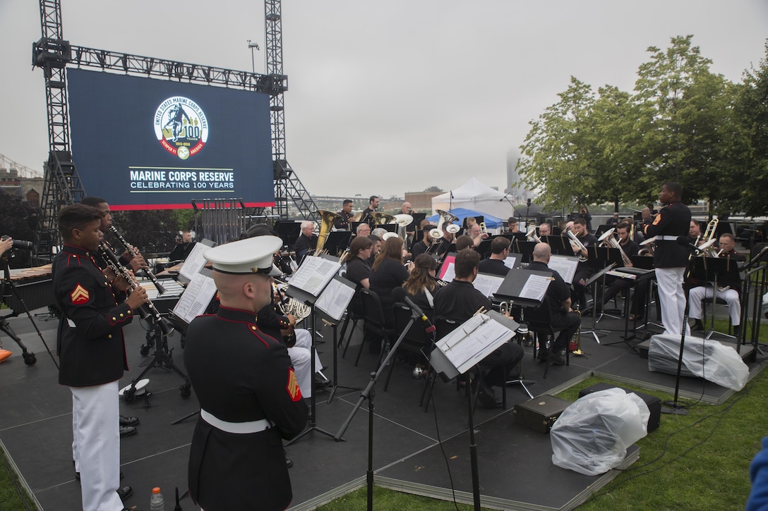 Marine Corps Band New Orleans and the Atlantic Brass Band performs at Four Freedoms Park on Roosevelt Island in New York, June 16, 2017. The Marine Corps Band New Orleans performed alongside the Atlantic Brass Band for multiple songs throughout their final concert in New York City. (U.S. Marine Corps photo by Lance Cpl. Niles Lee/Released) 