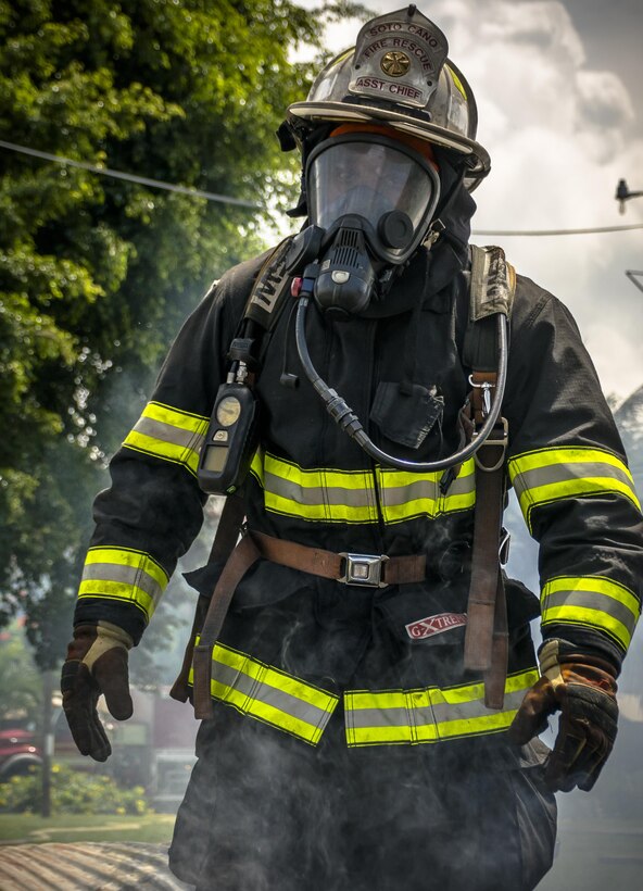 The 612th Air Base Squadron Fire Department host a public fire training at Soto Cano Air Base, June 16, 2017. 