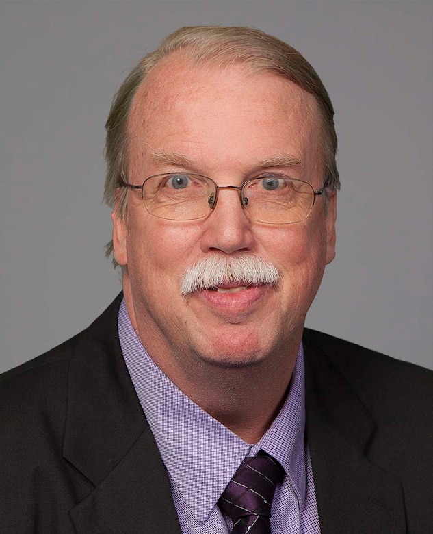 Dr. Jeff Hensley, chief of the Information Technology Laboratory’s Computational Analysis Branch at the U.S. Army Engineer Research and Development Center in Vicksburg, Mississippi. Hensley’s research focuses on a variety of high performance computing projects, including seeking environmental data to rapidly model environmental conditions, and modeling and analyzing ways to mitigate fractures in steel hydraulic structures.