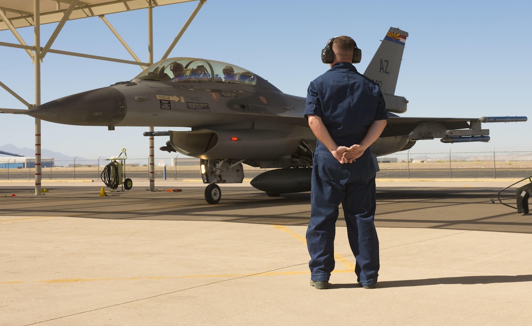 Dutch air force commander