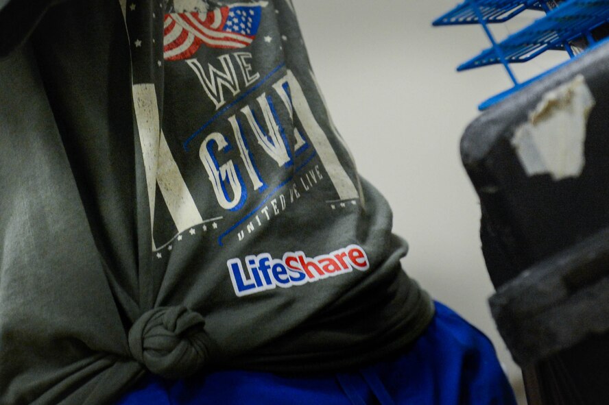 LifeShare hosts a blood drive at Barksdale Air Force Base, La., June 16, 2017. LifeShare regularly supplies blood components and related services to more than 100 medical facilities and hospitals throughout Louisiana, east Texas and south Arkansas. (U.S. Air Force Photo/Airman 1st Class Sydney Bennett)